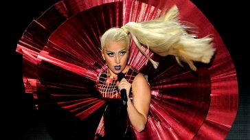 LADY GAGA @ MUSIC ICONS