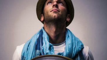 THE HANG PLAYER. UN SELVAGGIO IN GIRO PER IL MONDO