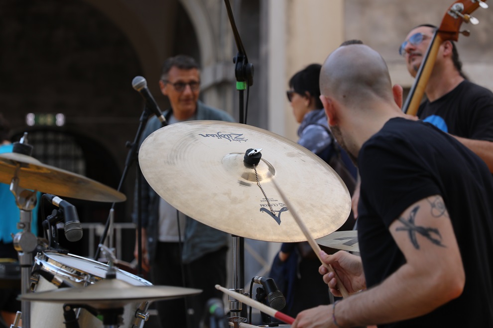 gege-telesforo02_musicaintorno
