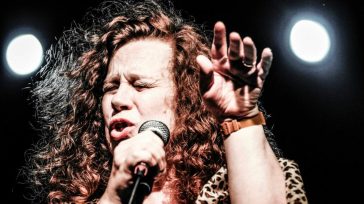 SARAH JANE MORRIS IN CONCERTO