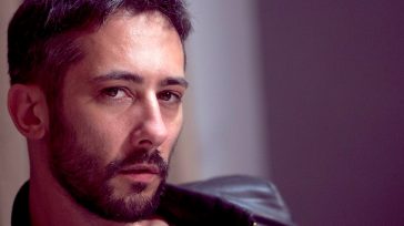“TUTTO PASSA”, ANCHE IL SUO CONTRARIO. UMANAMENTE ALESSIO DARI IN ARTE ARTÙ