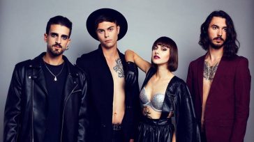 “CRAWLING BACK HOME” DEGLI SHINY BLACK ANTHEM: “IT’S ALRIGHT, IT’S ALRIGHT”!