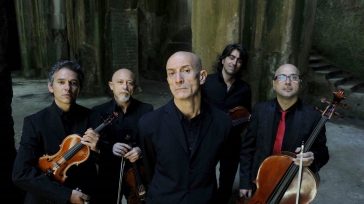 PEPPE SERVILLO & SOLIS STRING QUARTET: “PRESENTIMENTO” COME CAPACITÀ DI LEGGERE IL FUTURO ATTRAVERSO LE CANZONI