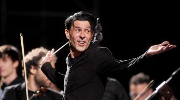 EZIO BOSSO, DIRETTORE E SOLISTA PER UN GRANDE CONCERTO DI BENEFICENZA!