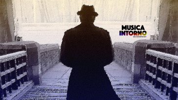 LEONARD COHEN: L’UOMO DEI FAMOSI IMPERMEABILI BLU