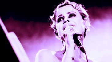 TOSCA TORNA SUL PALCO, TRA SUONI E PAROLE DEL MONDO