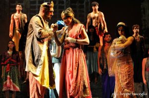 Siddhartha04_musicaintorno