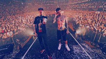 J-AX, FEDEZ E L’ITALIA DEI COMUNISTI… COL ROLEX