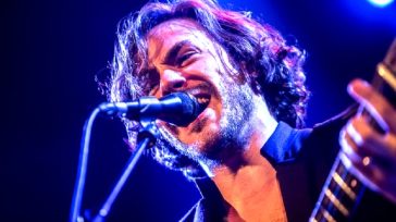 JACK SAVORETTI, ON STAGE @ FABRIQUE