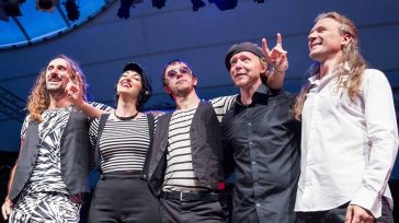 AMORE, GIOCO, TEATRALITÀ E… LO “SPETTRO DEL PALCO”