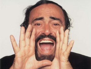 Luciano Pavarotti 01_musicaintorno