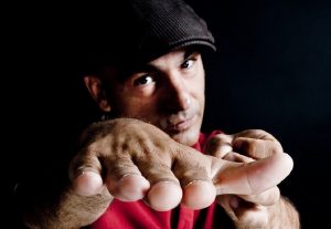 Articolo 31 2.0 01_musicaintorno
