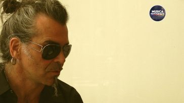 “MAMMA MIA EL DIABLO” PIERO PELÙ