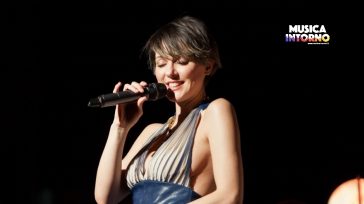 SIMONA MOLINARI: “SE NON SAI COME DEFINIRLO, CHIAMALO POP-JAZZ”