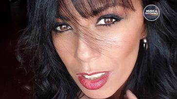 VIOLA NOCENZI. ESSERCI AL DI LÀ DELL’ESSERE, ED È PURA BELLEZZA