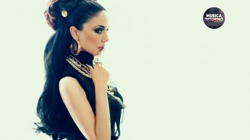 PAOLA IEZZI, LA MUSICA È UN BATTITO