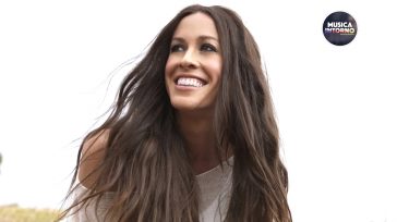 SUCH PRETTY FORKS IN THE ROAD, ALANIS IS BACK!