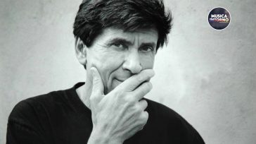 GIANNI MORANDI, LA STORIA DI UN ETERNO RAGAZZO
