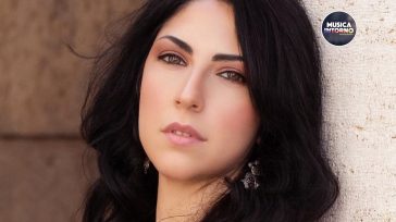 VERONICA SURRENTINO, CON LE NOTE GIUSTE AL POSTO GIUSTO