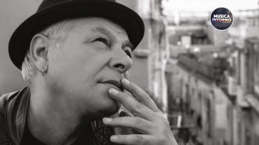 ENZO GRAGNANIELLO, VOCE PROFONDA E APPASSIONATA DELLA NAPOLI PIÙ AUTENTICA