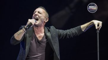 MODÀ, UN RITORNO LIVE EMOZIONANTE