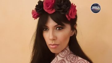 VIOLA NOCENZI, LA SEDUCENTE BELLEZZA DELLA PAROLA
