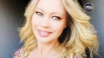 ANNA FALCHI, SPLENDIDA NEI SUOI PRIMI CINQUANT’ANNI