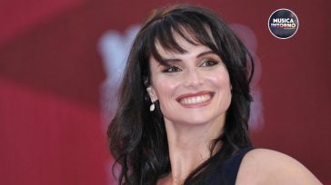 LORENA BIANCHETTI, LA BELLEZZA DI AFFIDARSI ALLA VITA