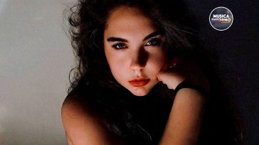 NELLA TUA STANZA, IL SOUND DEI SÜMELGA INCONTRA LA FEMMINILITÀ DI ELISA BELLESI