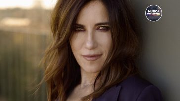 PAOLA TURCI, FEMMINILE SINGOLARE