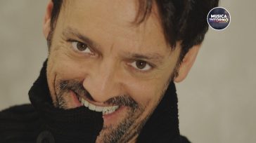 ANTONELLO COSTA, LO STRAORDINARIO POTERE DEL SORRISO