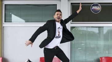 AUTOSTOP, IL POP BRIOSO DI RICCARDO D’AVINO